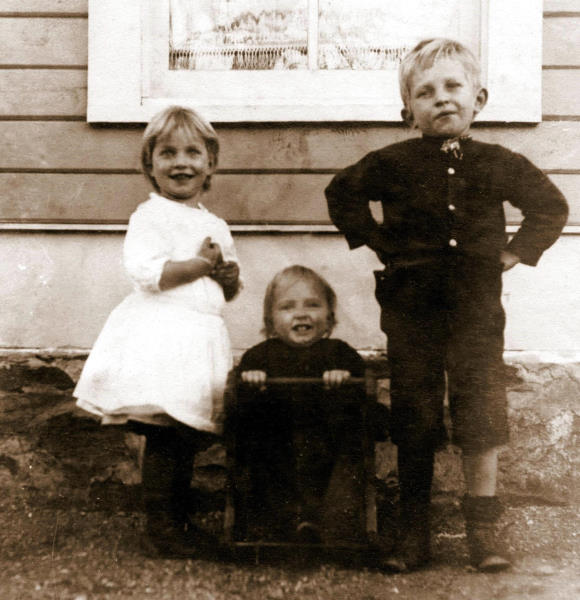 First 3 Fuchs kids First 3 Fuchs kids